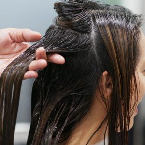 woman-having-hair-treatment-in-hair-salon_1024x400